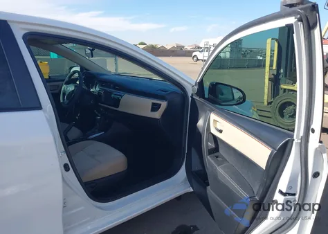 2014 Toyota Corolla Le Plus z USA, uszkodzony, nr VIN 5YFBURHE7EP100501